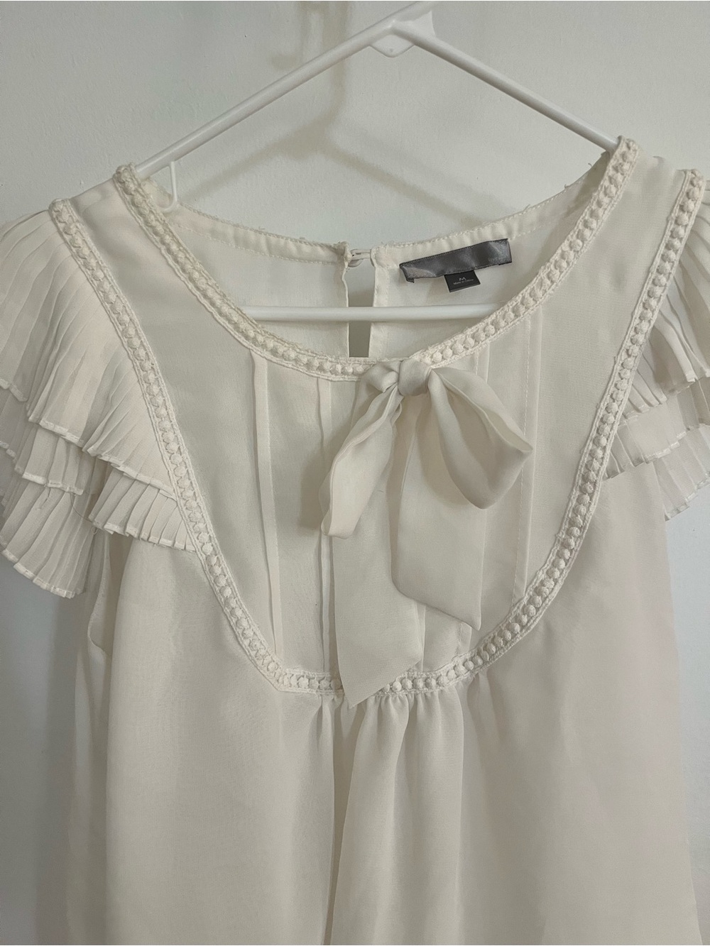 Cream Bow Front Ruffled Sleeve Blouse